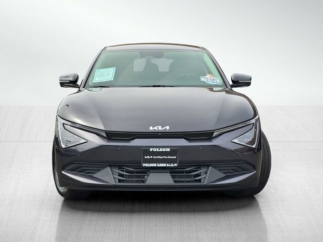 Used 2025 Kia EV6 Light w/ Light LR Technology Package image 2