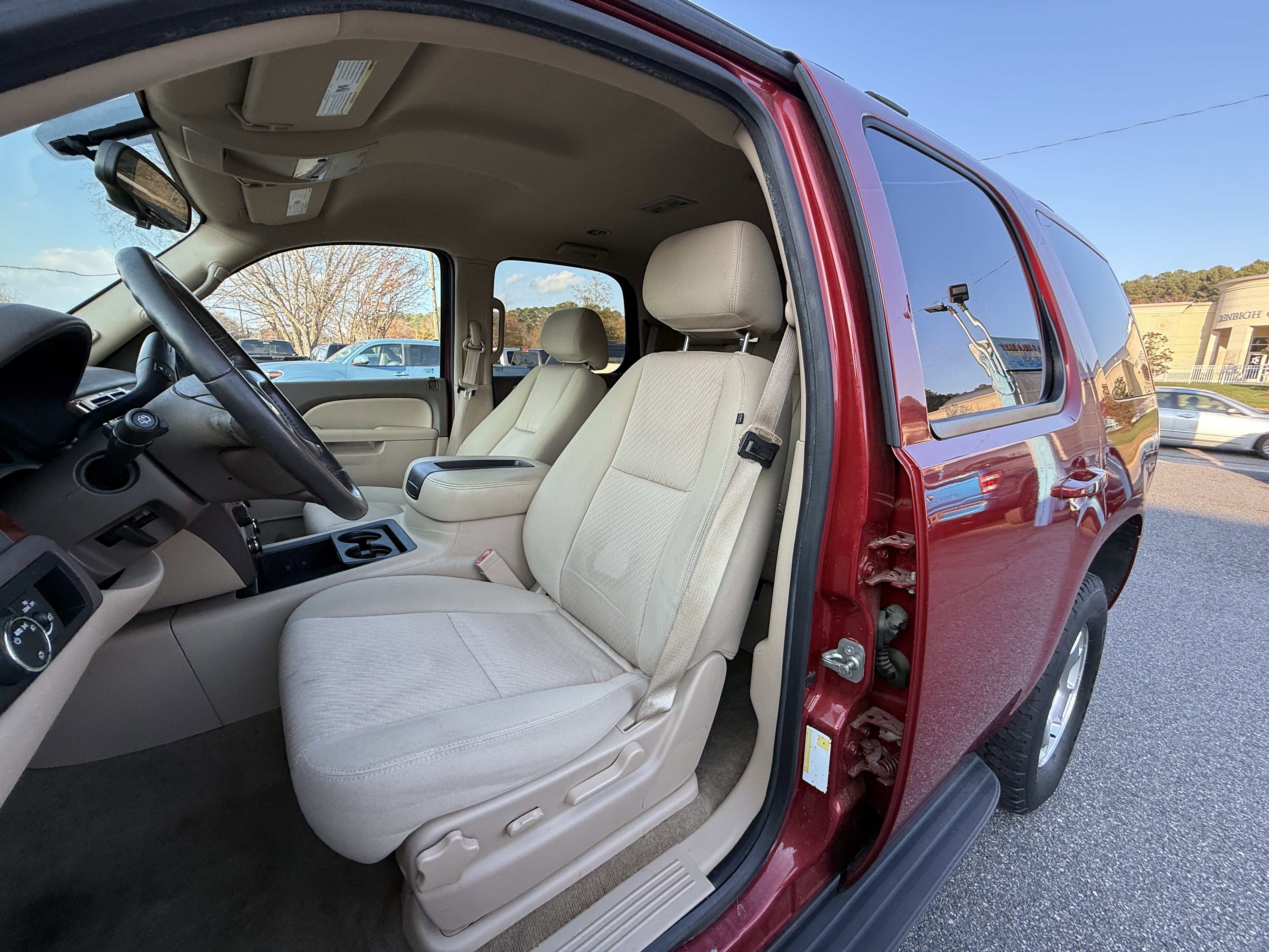 Used 2012 Chevrolet Tahoe LS image 11