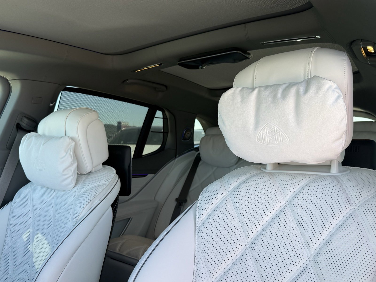 New 2025 Mercedes-Benz Maybach EQS 680 4MATIC image 18