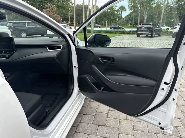 Used 2024 Toyota Corolla LE FWD image 23