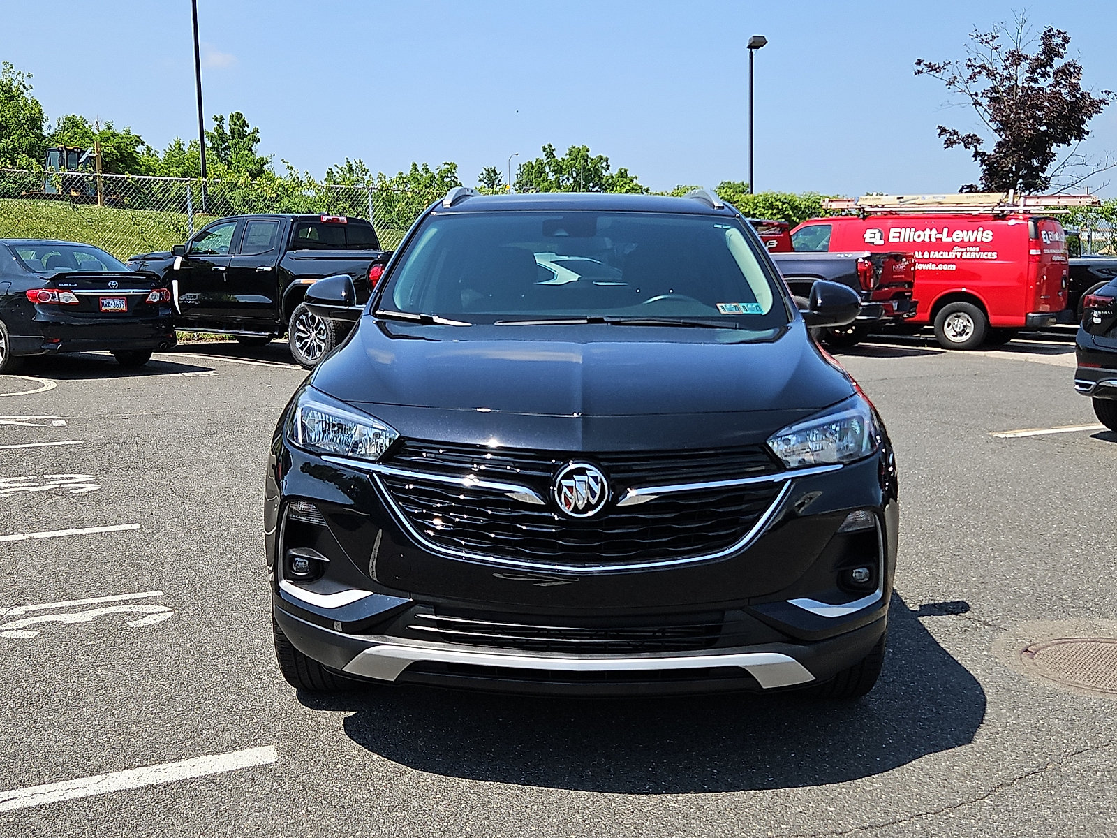 Used 2023 Buick Encore GX Select w/ Safety Package II AWD/4WD image 2