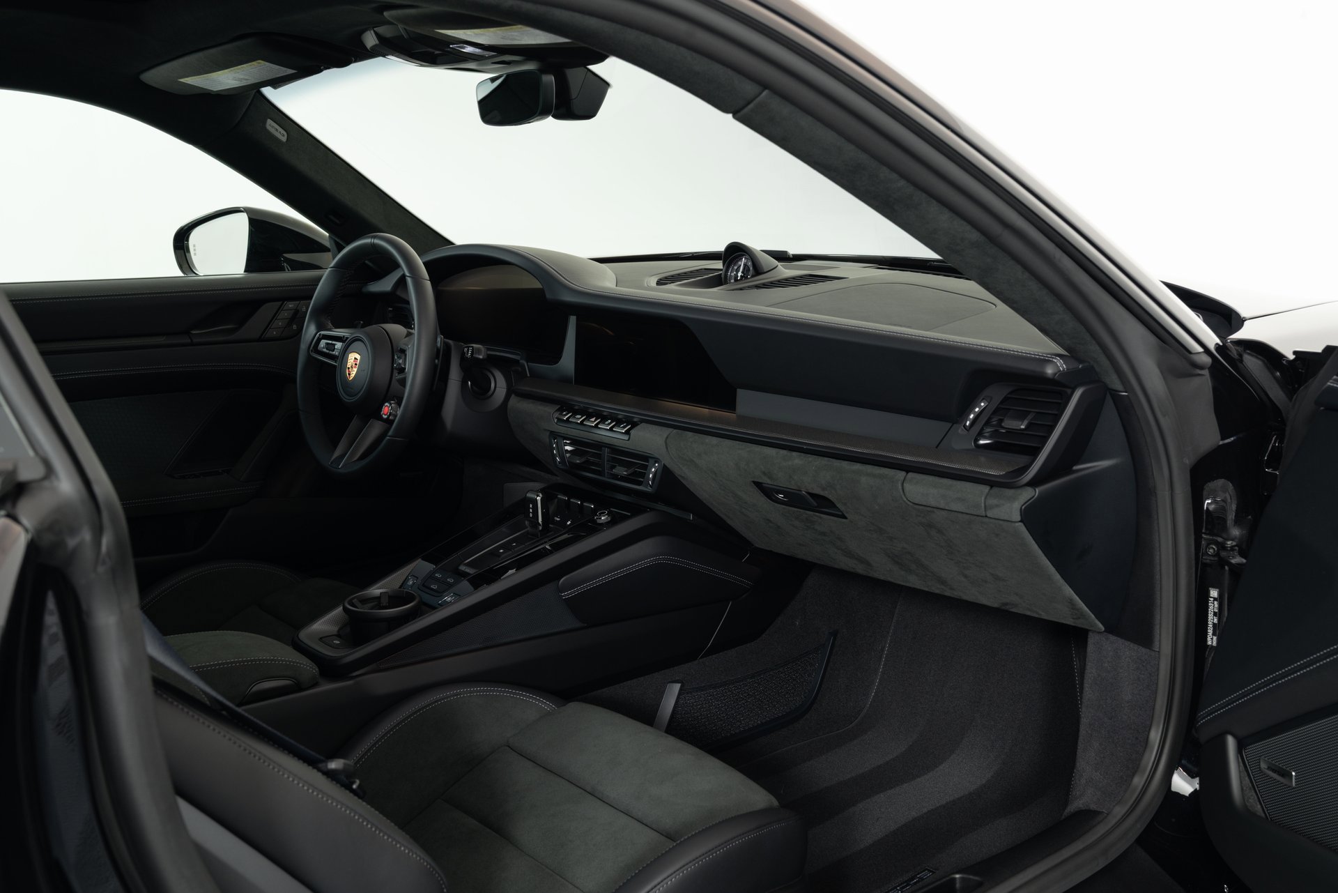 Used 2025 Porsche 911 Carrera GTS image 16