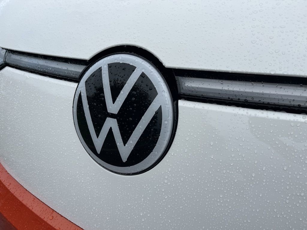 New 2025 Volkswagen ID. Buzz Pro S Plus image 10