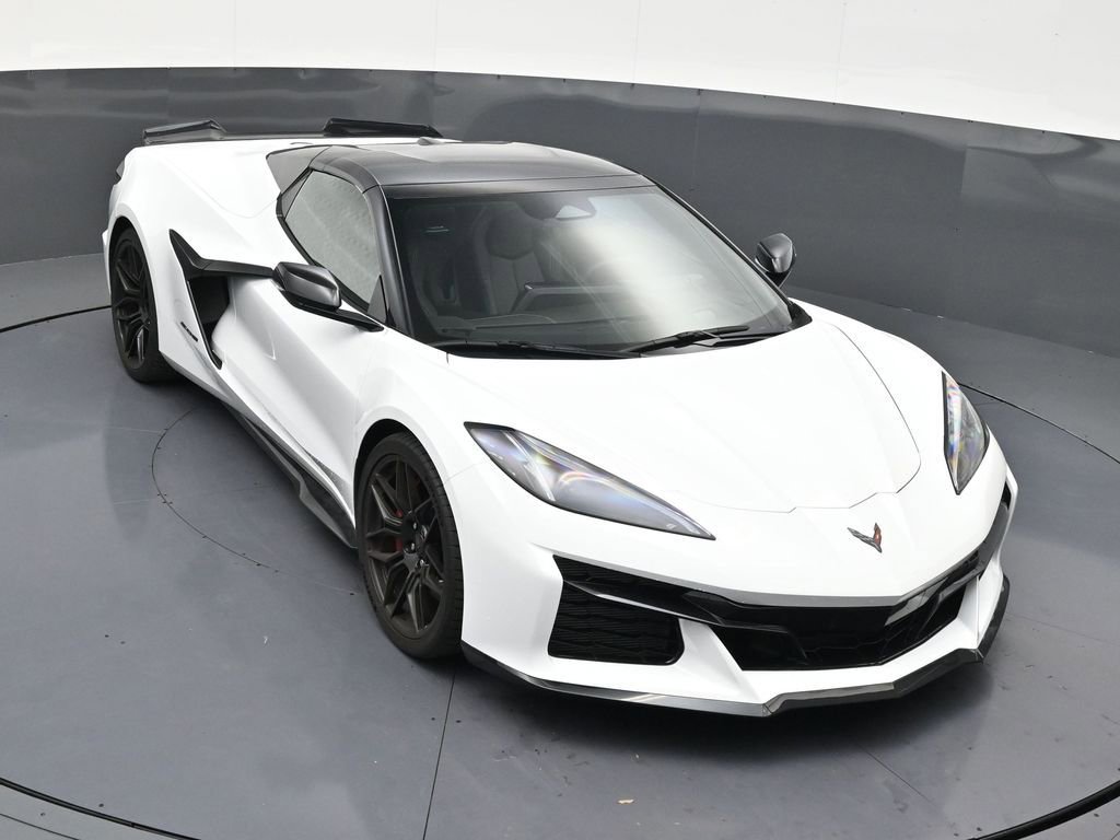 Used 2026 Chevrolet Corvette Z06 RWD image 18