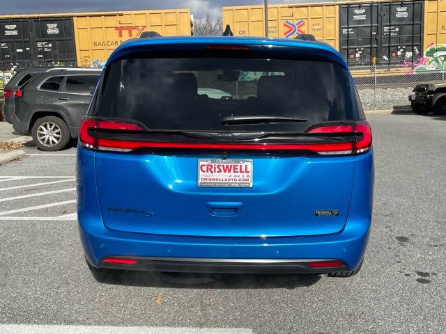 New 2026 Chrysler Pacifica Select FWD image 6