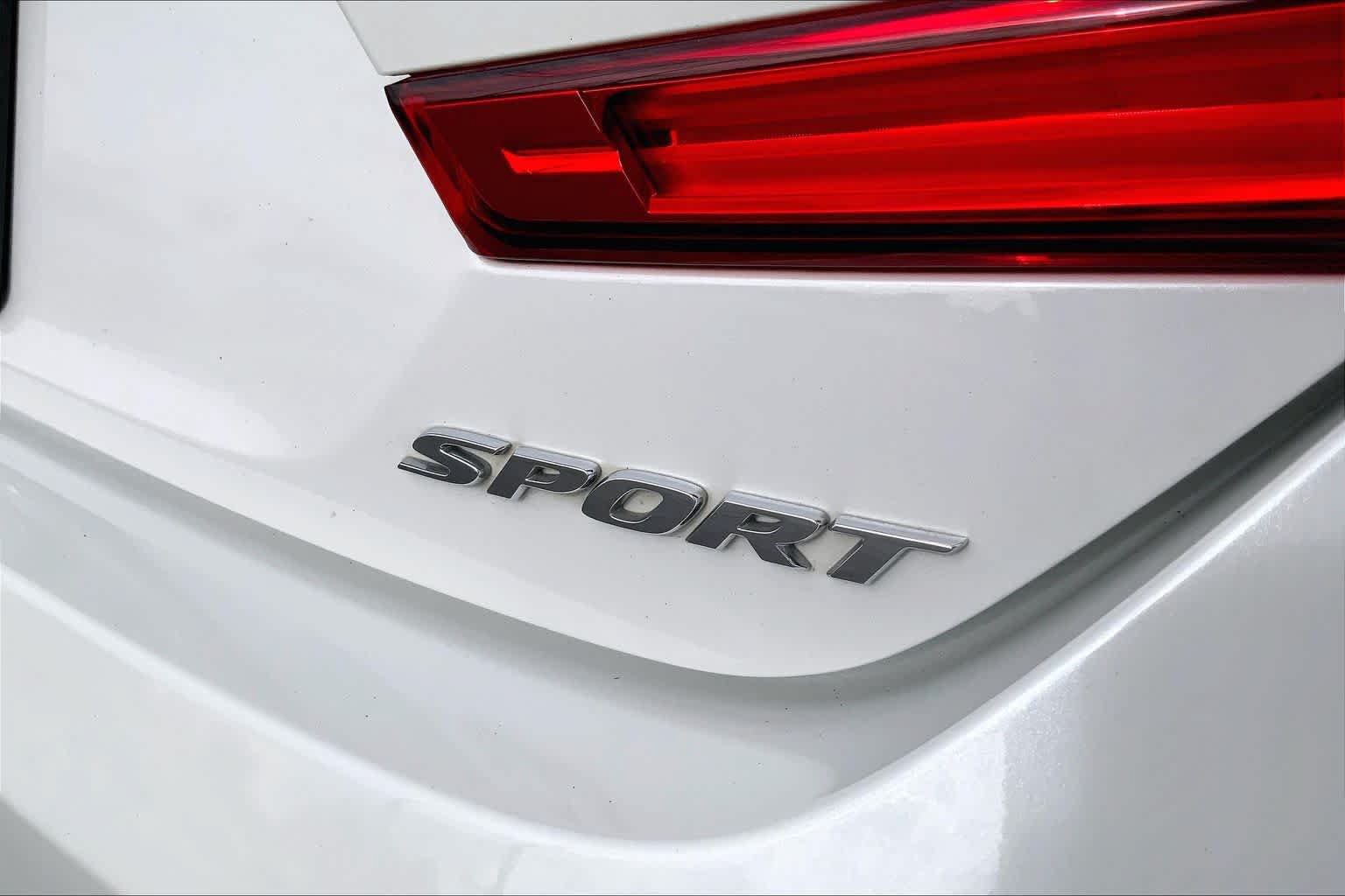 Used 2020 Honda Accord Sport image 9