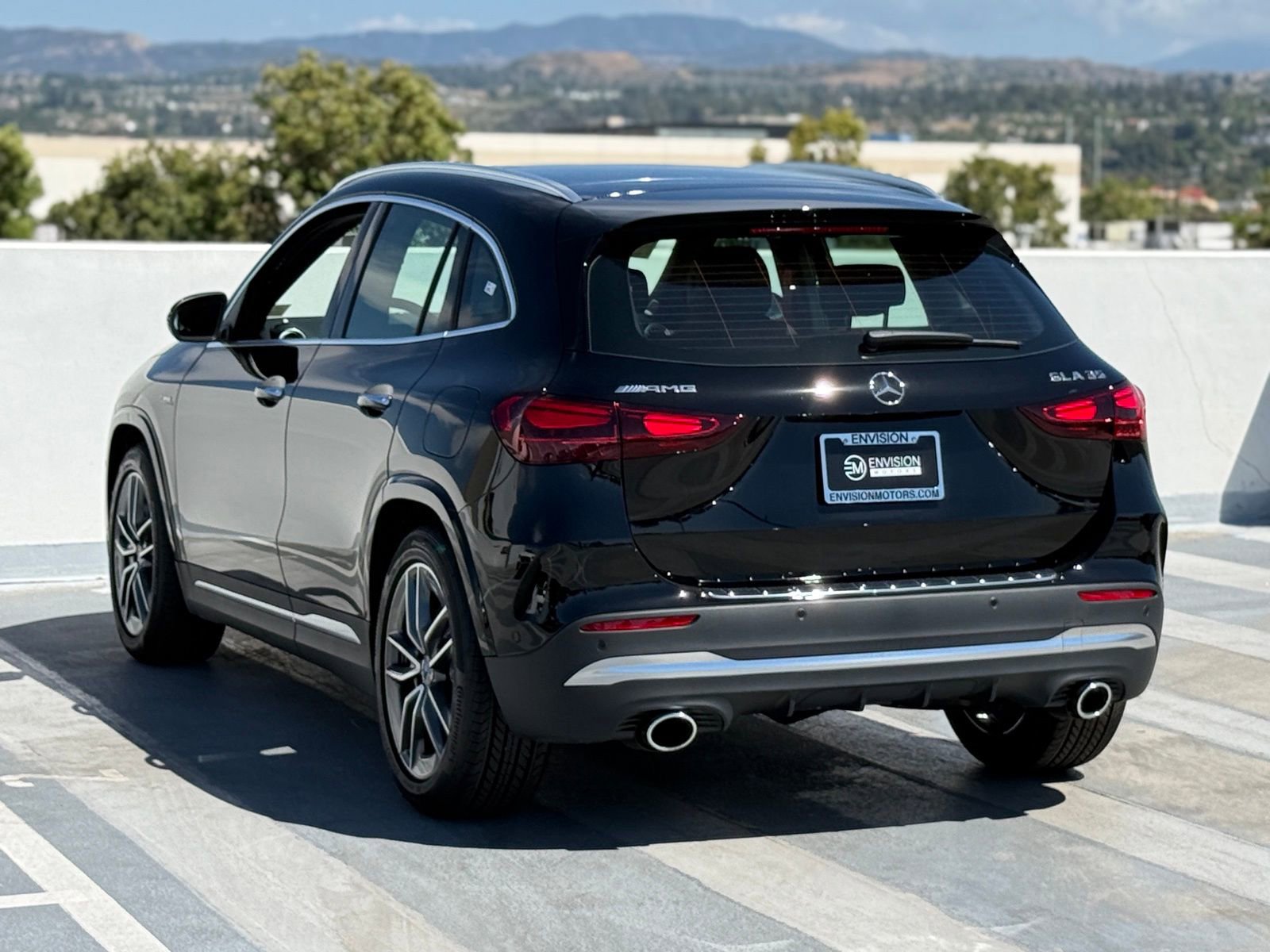 New 2026 Mercedes-Benz GLA 35 AMG 4MATIC image 9