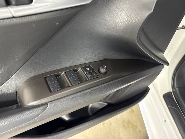 Used 2023 Toyota Camry SE w/ Convenience Package FWD image 12