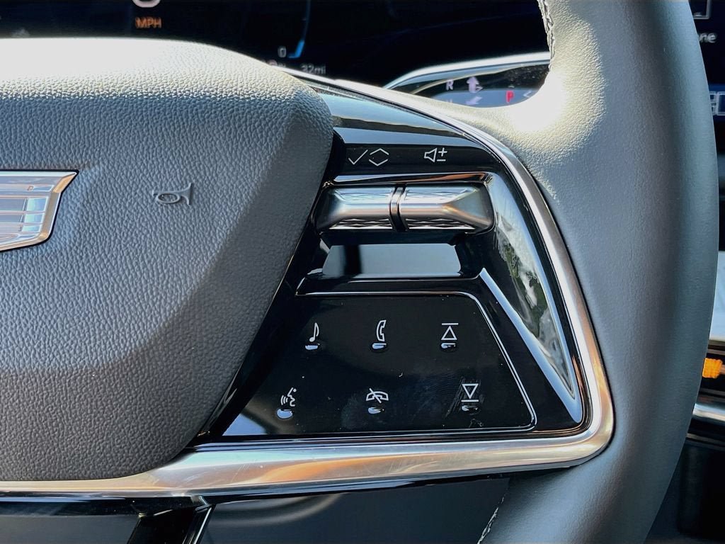 New 2027 Cadillac Optiq Luxury RWD image 19
