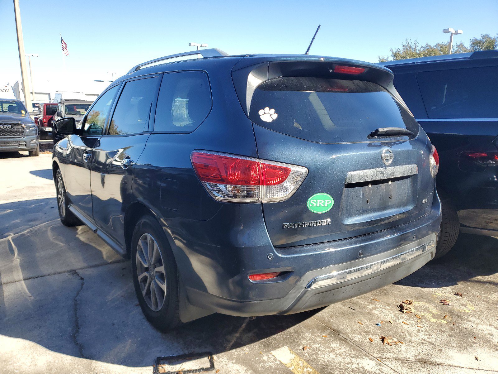 Used 2015 Nissan Pathfinder SV w/ Cargo Package image 2
