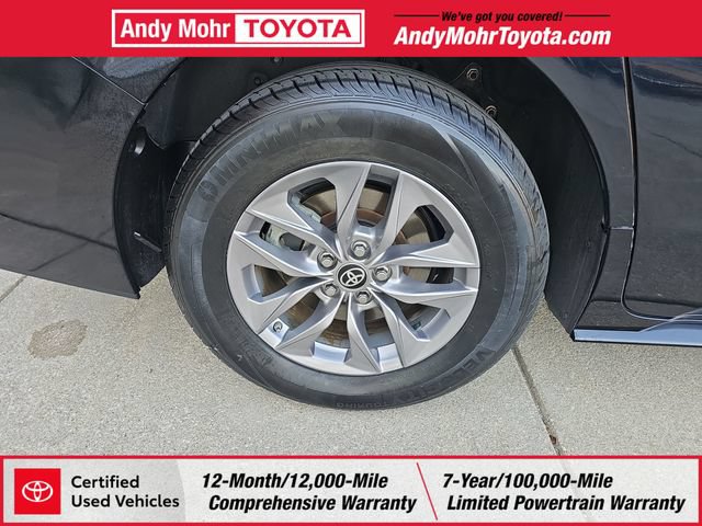 Certified 2024 Toyota Sienna LE FWD image 36