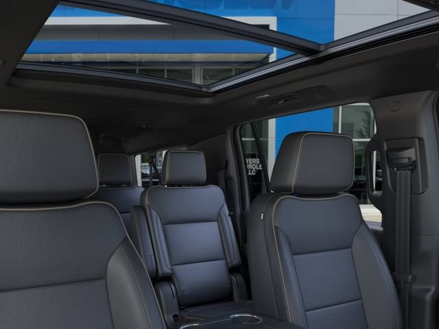 New 2026 Chevrolet Suburban Premier AWD/4WD image 24