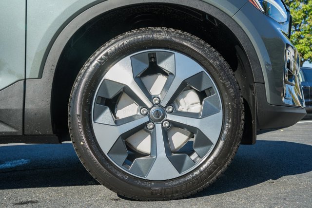 New 2026 Volvo XC40 B5 Plus w/ Climate Package AWD/4WD image 19