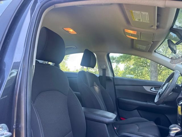 Used 2019 Kia Forte LXS FWD image 14