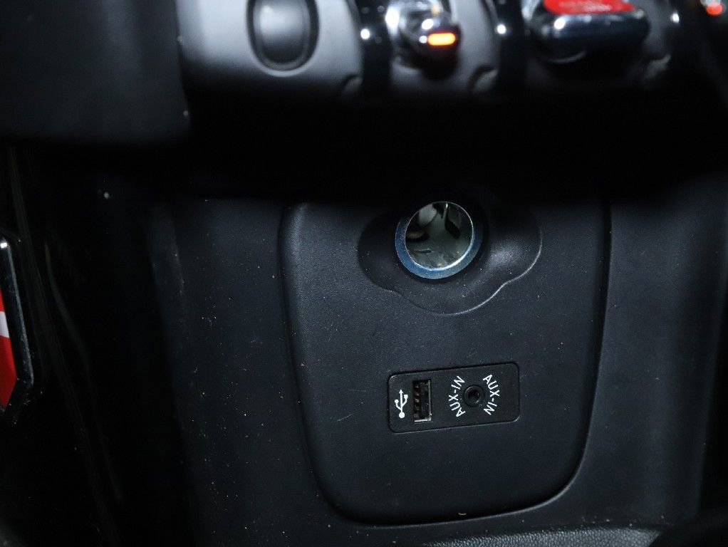 Used 2018 MINI Cooper S FWD image 28