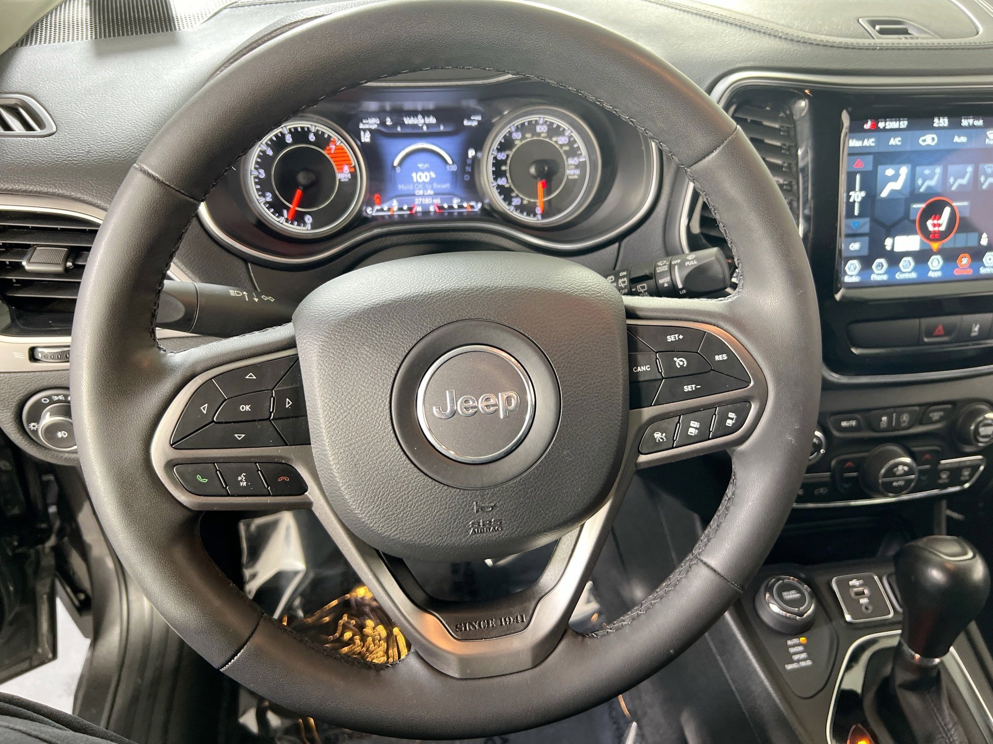 Used 2022 Jeep Cherokee Limited AWD/4WD image 11