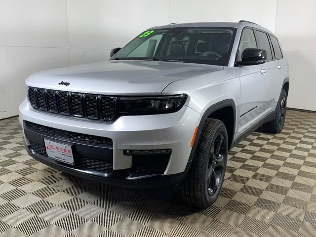 Used 2023 Jeep Grand Cherokee L Limited w/ Black Appearance Package image 2