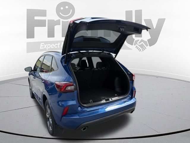 Used 2023 Ford Escape ST-Line Select AWD/4WD image 52