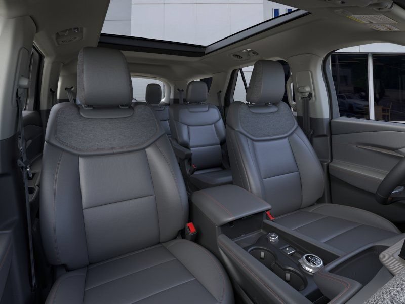 New 2026 Ford Explorer Active w/ Active Comfort Package AWD/4WD image 10
