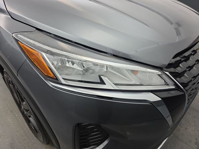 Used 2024 Nissan Kicks SV w/ Interior Electronics Package image 13