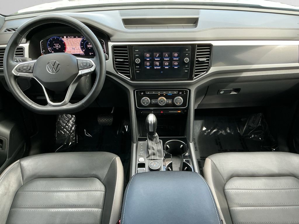 Used 2021 Volkswagen Atlas Cross Sport SEL Premium image 11