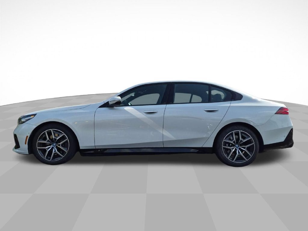 Used 2024 BMW i5 eDrive40i w/ M Sport Package RWD image 6