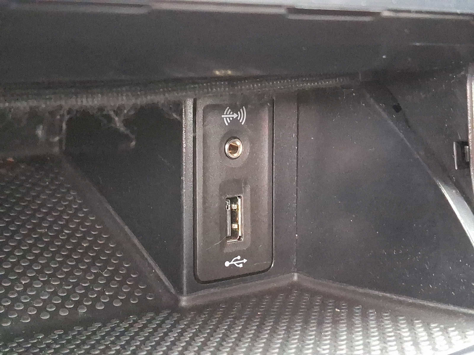 Used 2017 Volkswagen Golf Alltrack S image 20