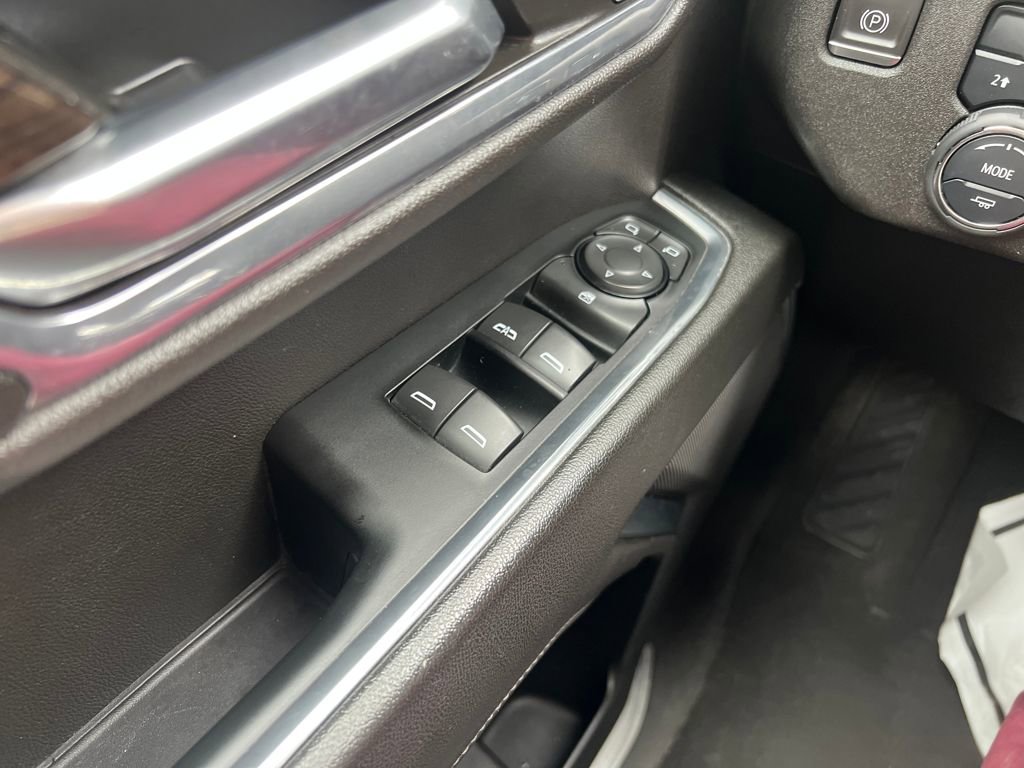 Used 2024 Chevrolet Silverado 2500 LT image 11