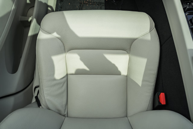 Used 2024 Volvo XC60 T8 Plus w/ Protection Package Premier AWD/4WD image 29