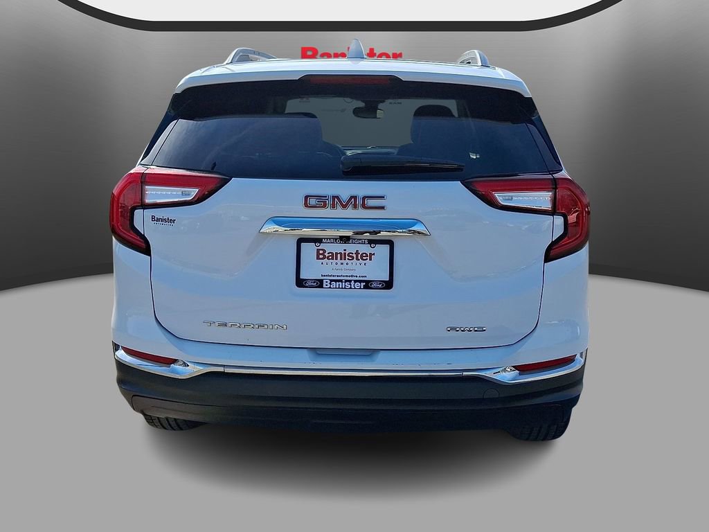 Used 2023 GMC Terrain SLT image 5