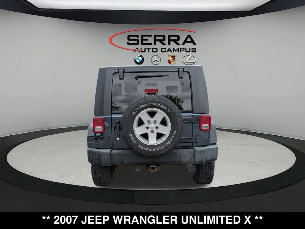 Used 2007 Jeep Wrangler Unlimited X w/ Dual Top Group AWD/4WD image 8