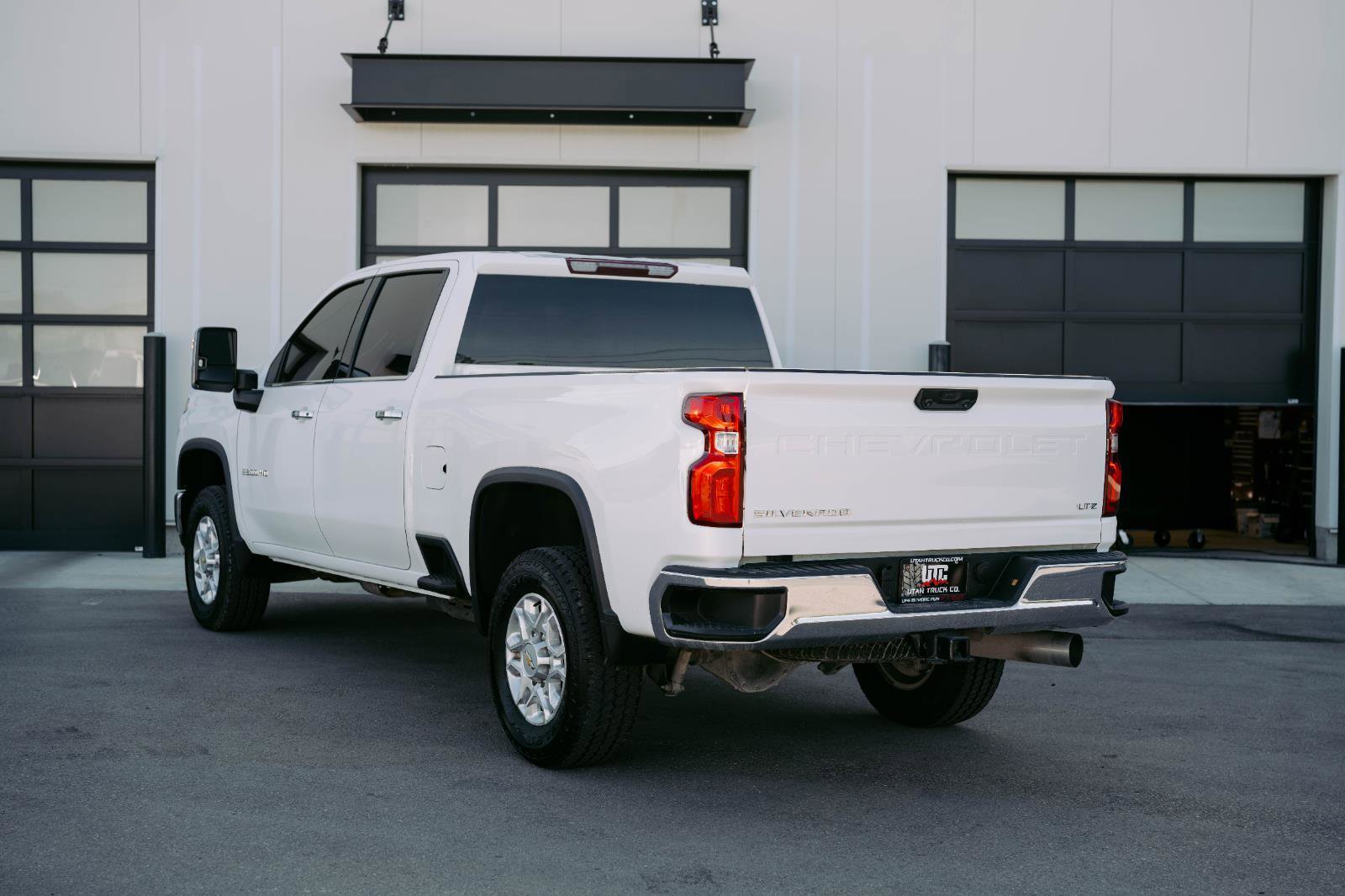 Used 2024 Chevrolet Silverado 2500 LTZ image 5