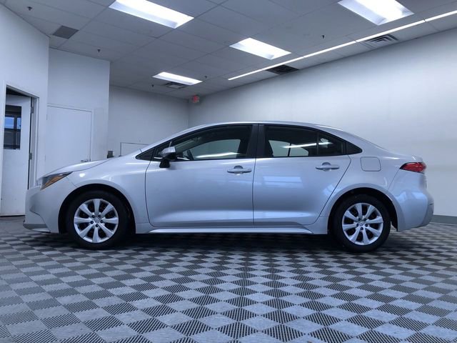 Used 2025 Toyota Corolla LE image 11