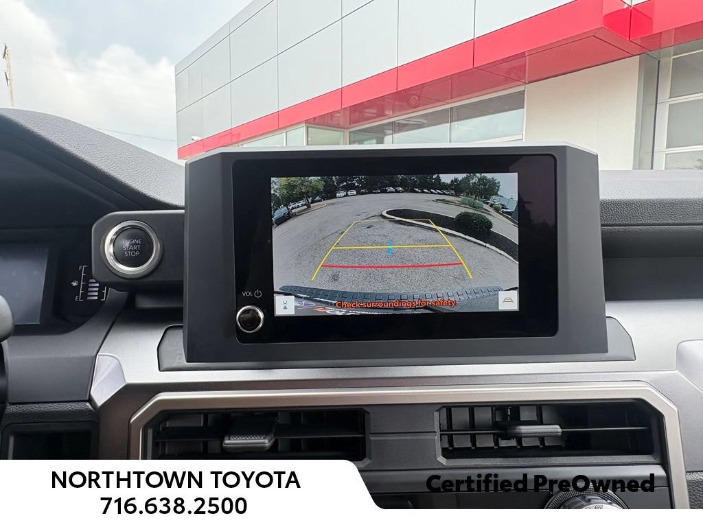 Used 2025 Toyota 4Runner SR5 AWD/4WD image 28