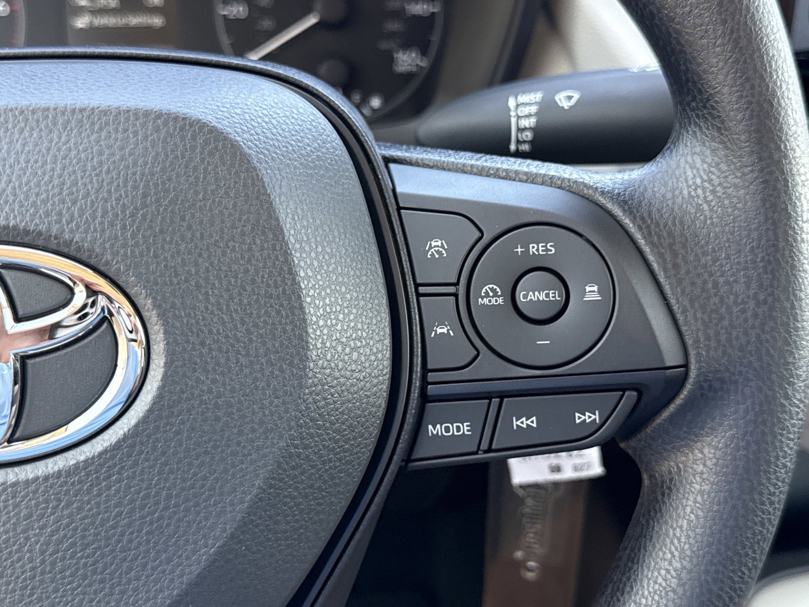 New 2025 Toyota Corolla LE image 19