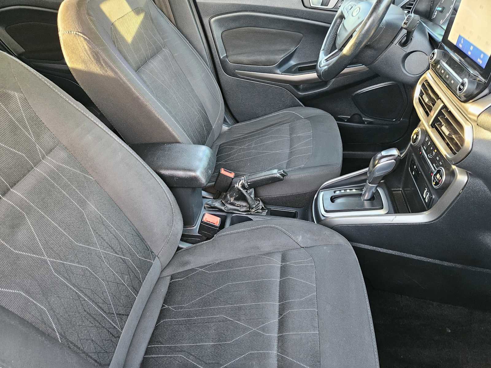 Used 2020 Ford EcoSport SE FWD image 14