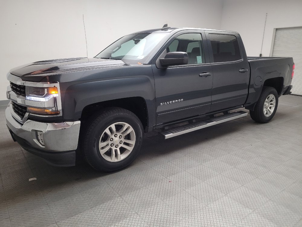 Used 2018 Chevrolet Silverado 1500 LT w/ All Star Edition RWD image 2