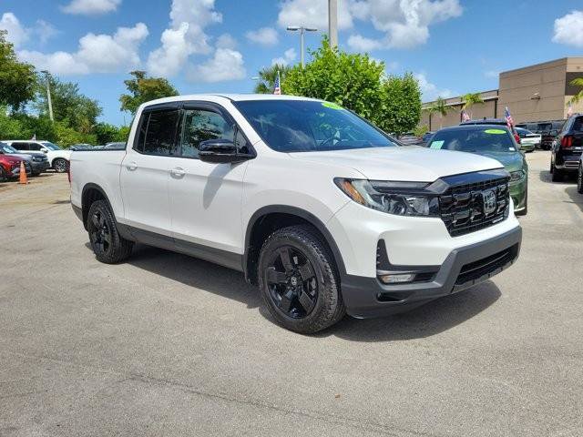 Used 2025 Honda Ridgeline Black Edition image 3