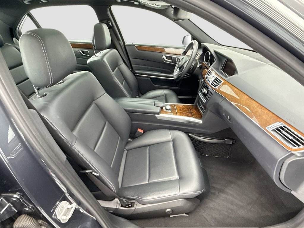 Used 2014 Mercedes-Benz E 350 4MATIC Sedan image 19