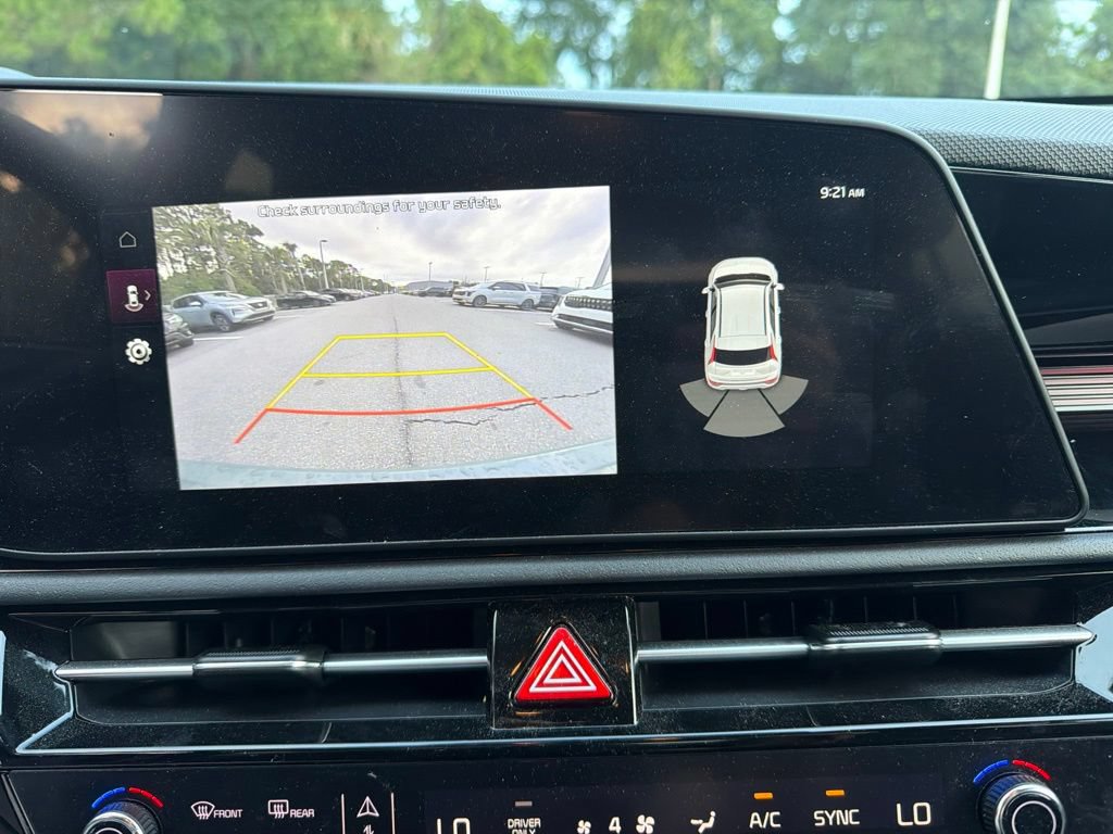 Certified 2025 Kia Niro EX FWD image 13