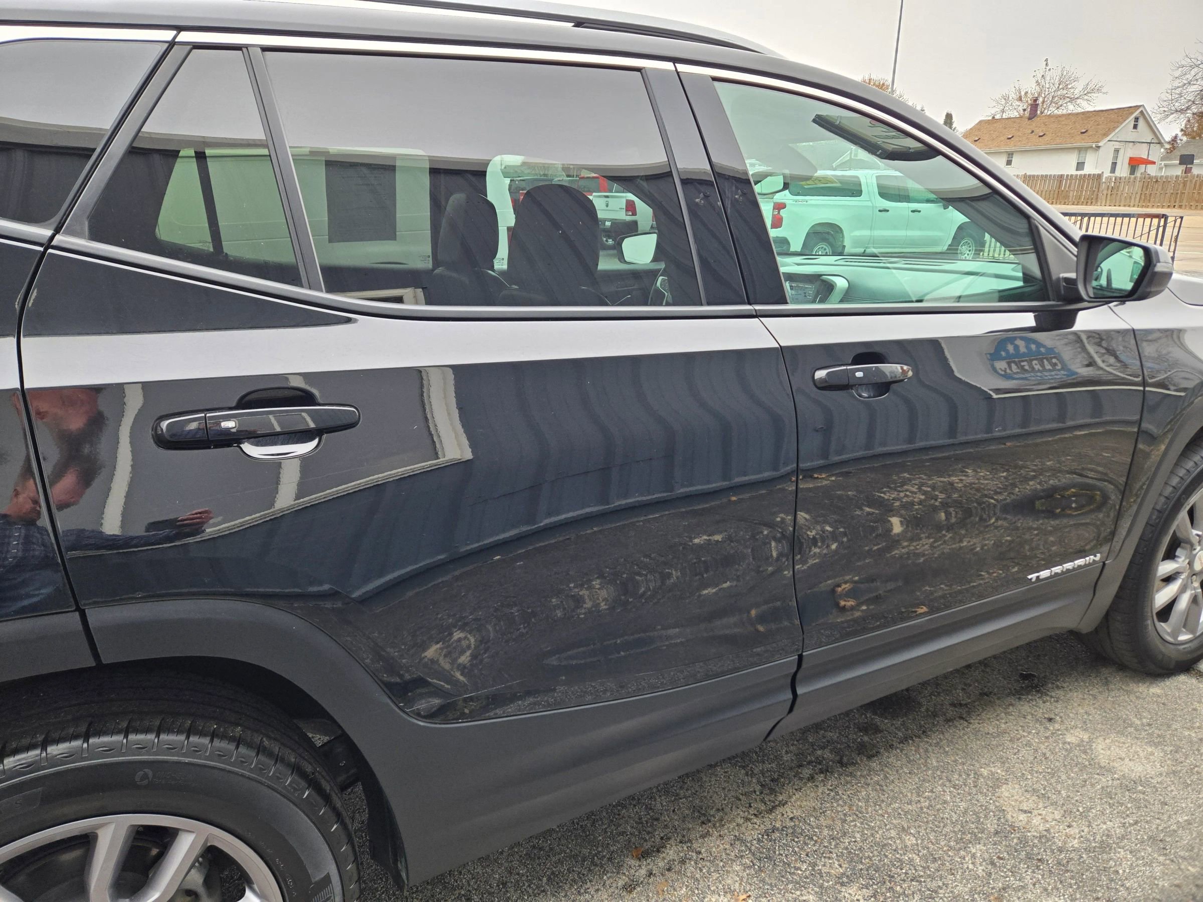 Used 2024 GMC Terrain SLT image 10