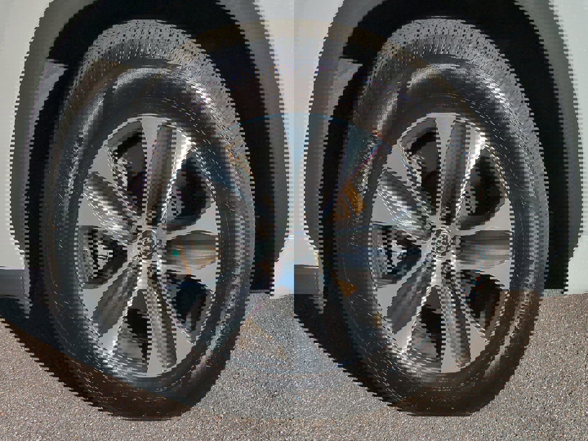 Used 2022 Toyota Highlander XLE image 10