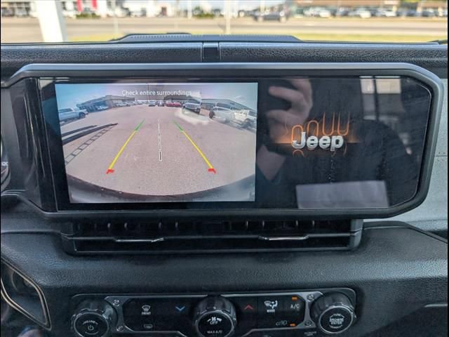 Used 2024 Jeep Wrangler Sport S image 10