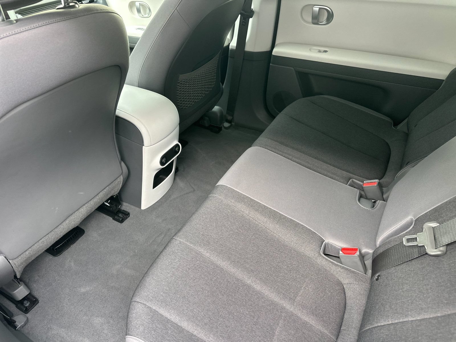 Used 2024 Hyundai Ioniq 5 SEL RWD image 12
