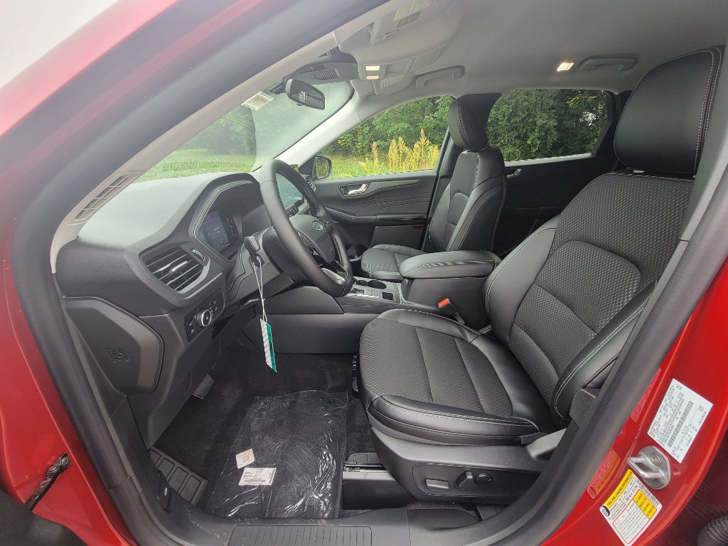 New 2026 Ford Escape SE image 18