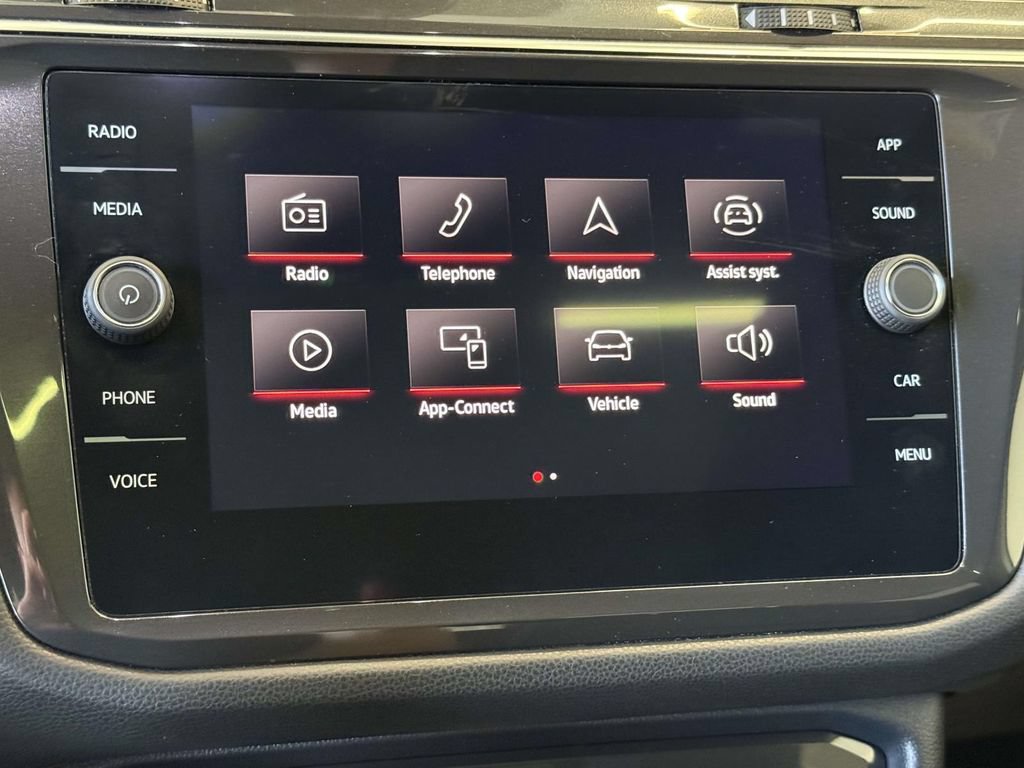 Used 2022 Volkswagen Tiguan SE R-Line AWD/4WD image 6