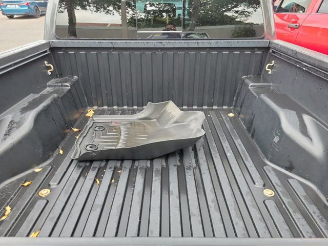 Used 2020 Toyota Tacoma Limited AWD/4WD image 5