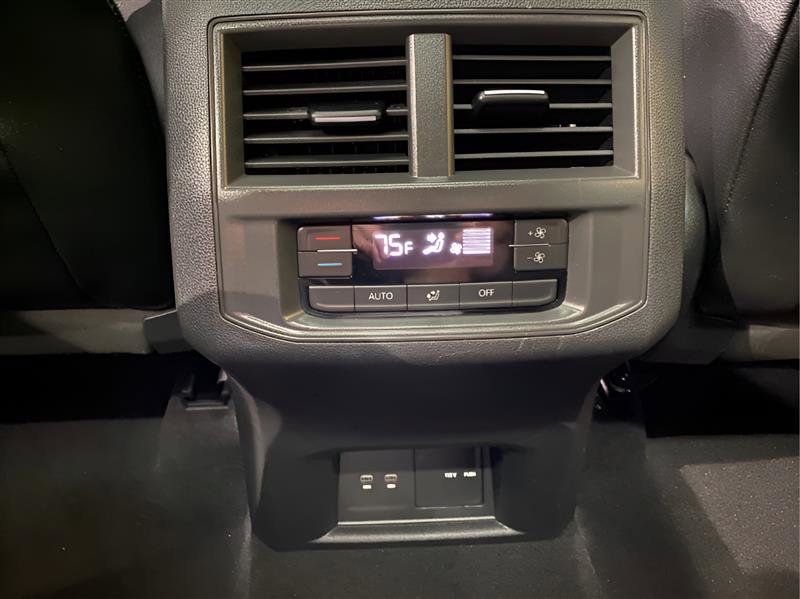 Used 2021 Volkswagen Atlas SEL image 18