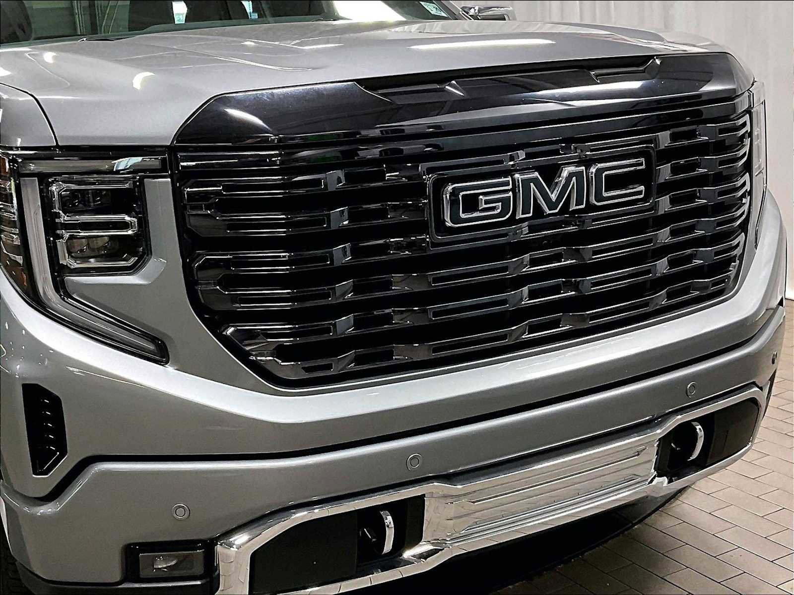 Used 2024 GMC Sierra 1500 Denali Ultimate AWD/4WD image 31