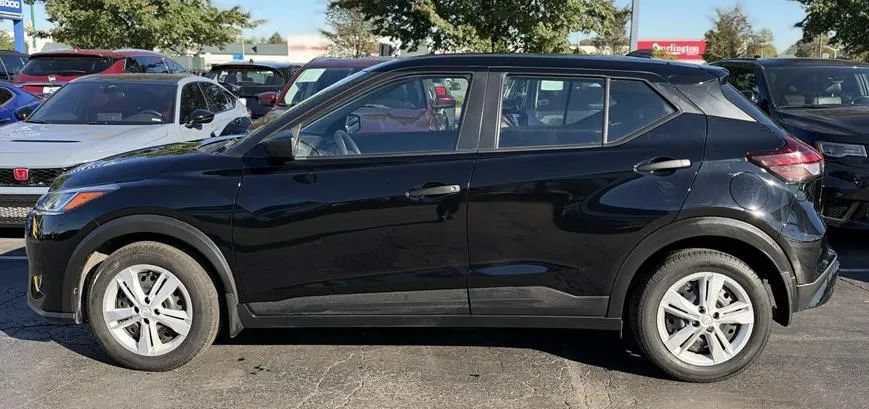 Used 2022 Nissan Kicks S FWD image 7
